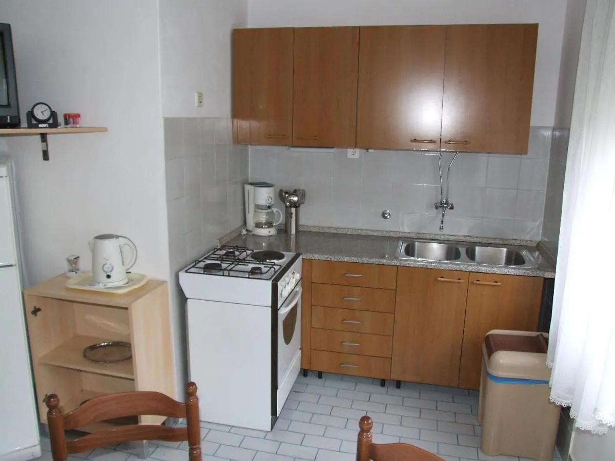 Apartments With A Parking Space Dramalj, Crikvenica - 5576