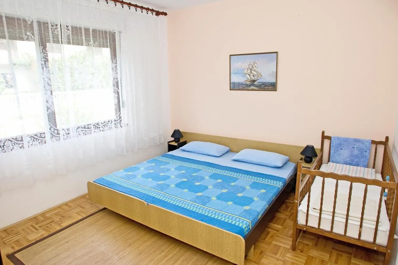 Apartments With A Parking Space Dramalj, Crikvenica - 5576 Dramalj